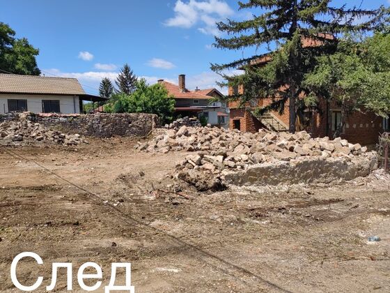 Почистване на дворове и парцели